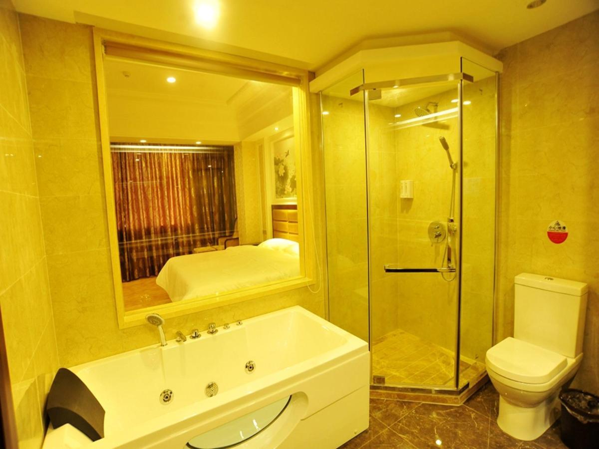 New West Street Hotel - Grand Wing Yangshuo Quarto foto