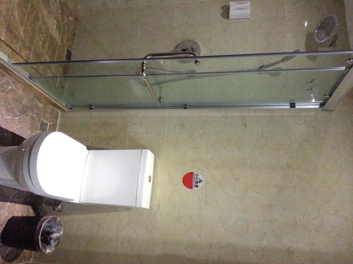 New West Street Hotel - Grand Wing Yangshuo Quarto foto
