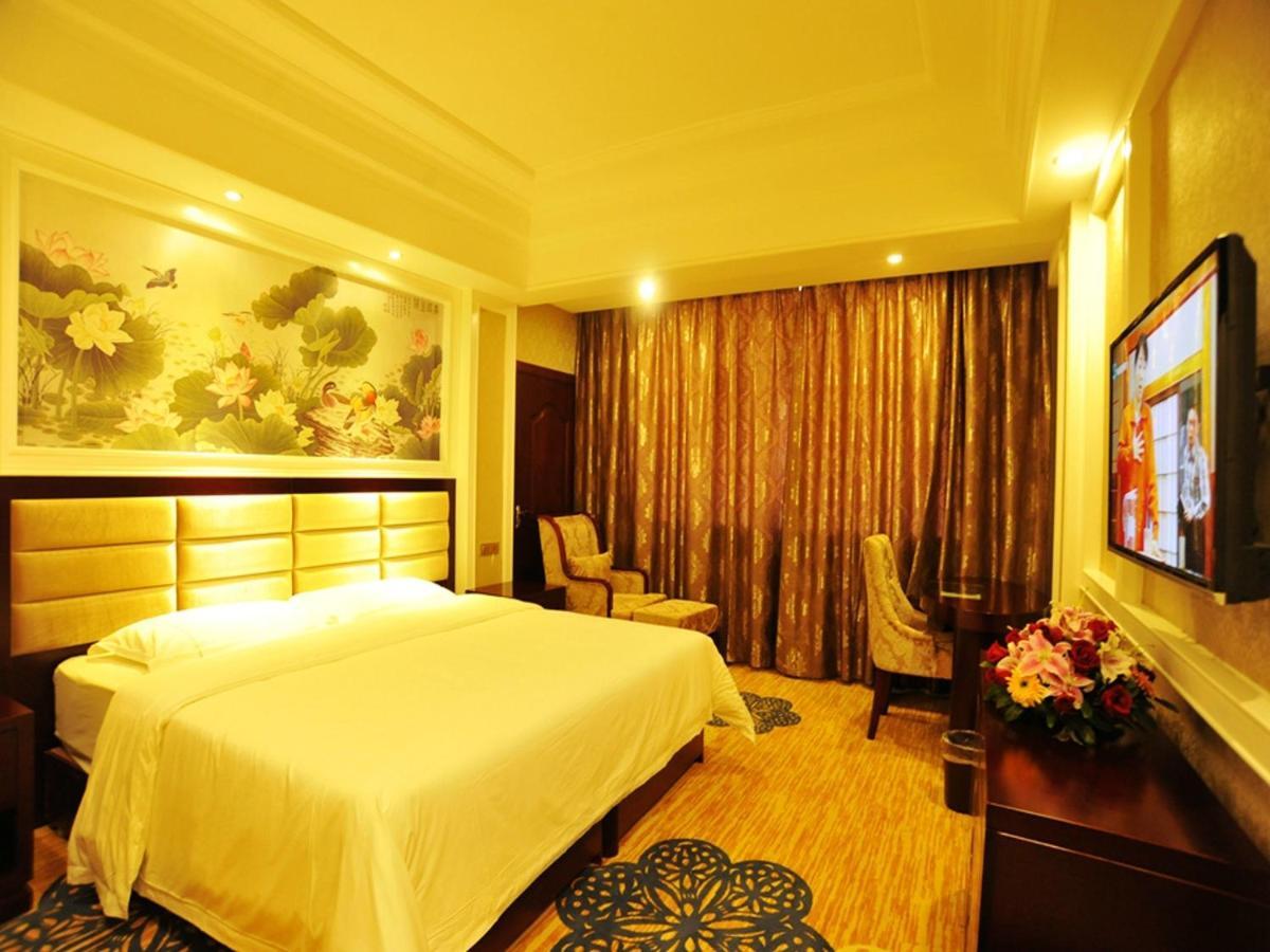 New West Street Hotel - Grand Wing Yangshuo Quarto foto